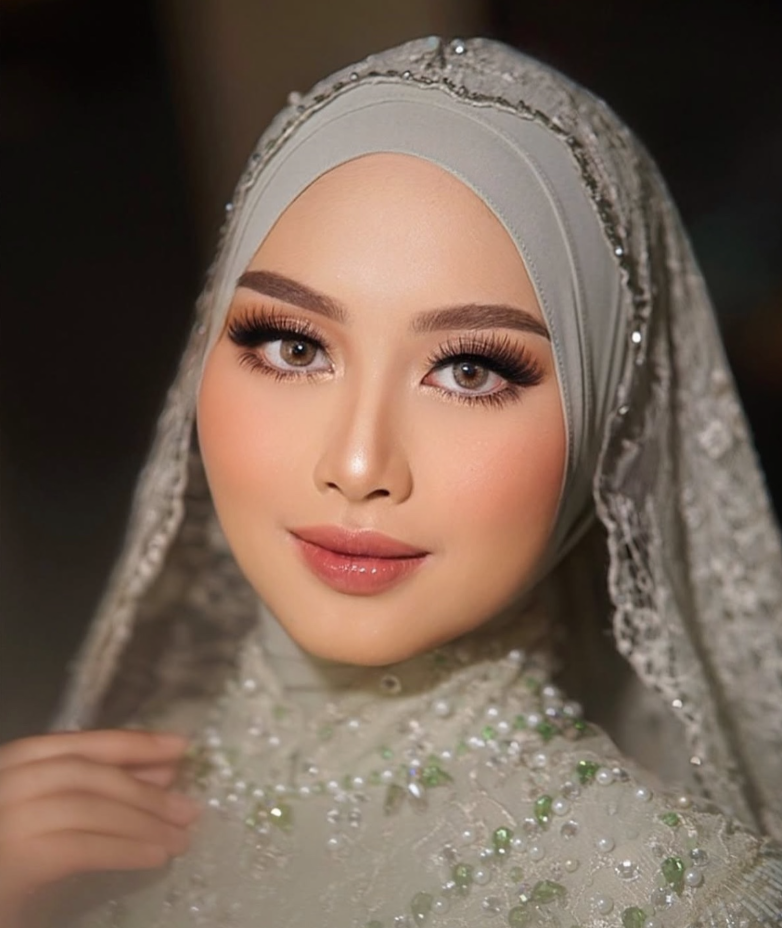 Modern Wedding (Include 2 Mama)