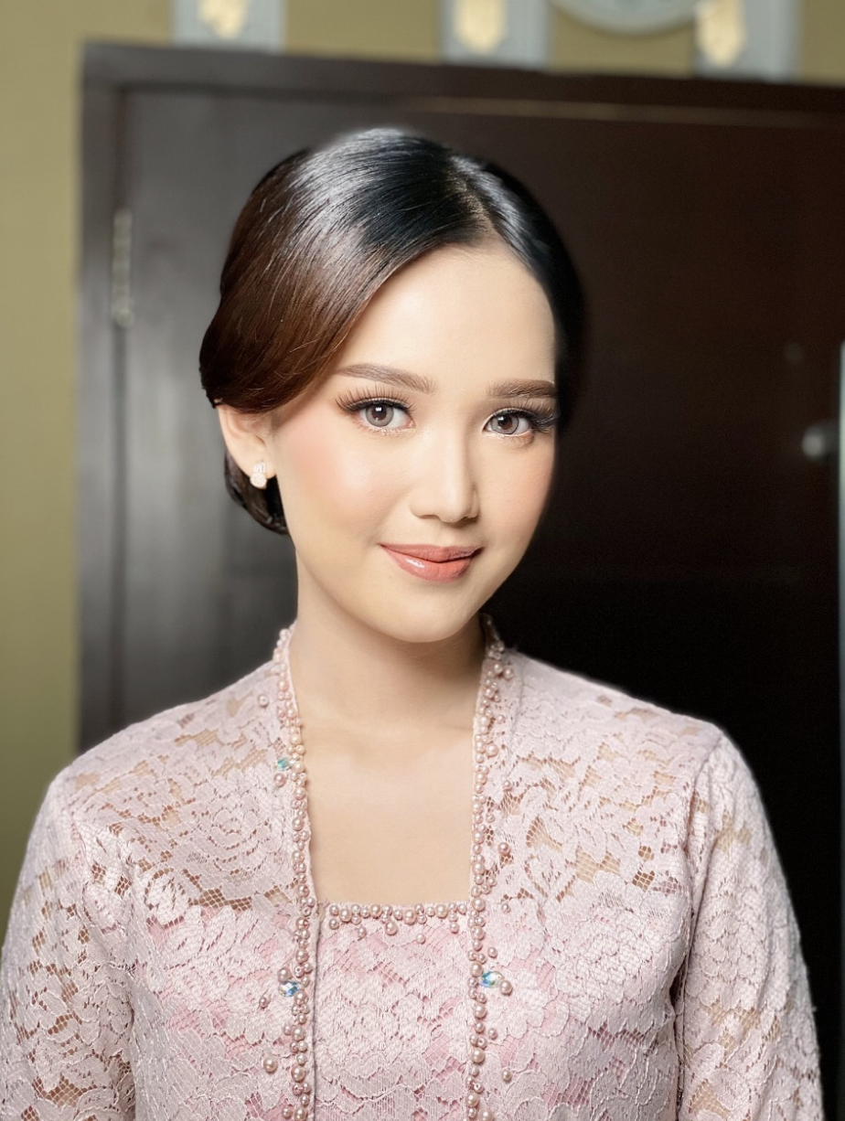 Wisuda | Bridesmaid | Regular makeup