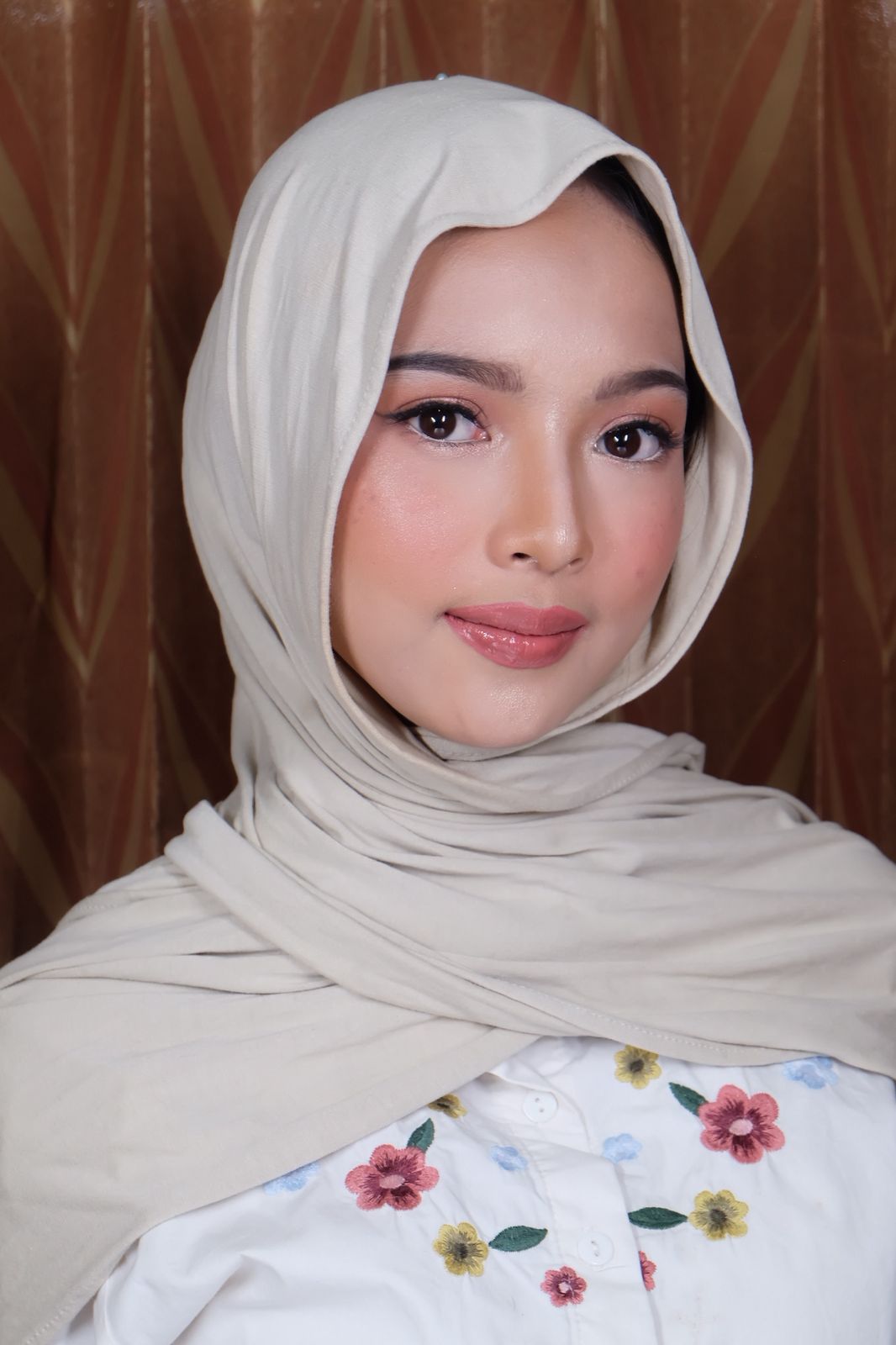 Bridesmaid | Among Tamu | Yearbook | Pendamping Wisuda | Sister